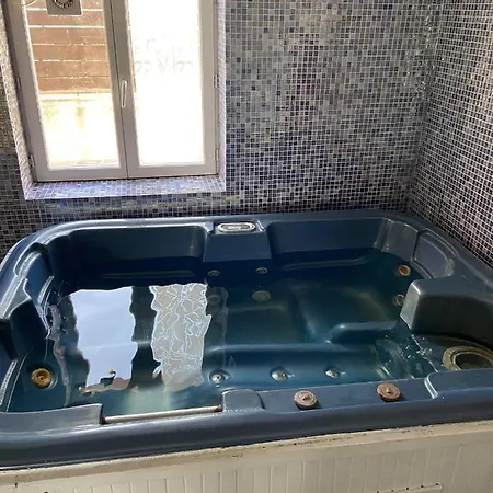 Mas Pour 10 Personnes Avec Jacuzzi Villa Alès Buitenkant foto